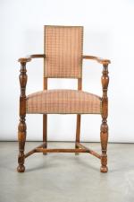 FAUTEUIL CAQUETOIRE en hêtre naturel, moderne. H. 89 - L....