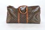 LOUIS VUITTON - Sac "Keepall" en toile Monogram et cuir...