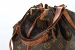 LOUIS VUITTON - Sac marin XXL en toile Monogram et...