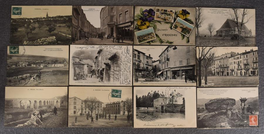 Album de cartes postales comprenant environ 480 cartes d…