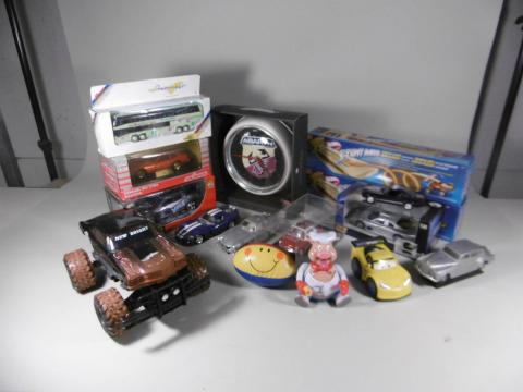 Lot de voiture hot wheels et divers