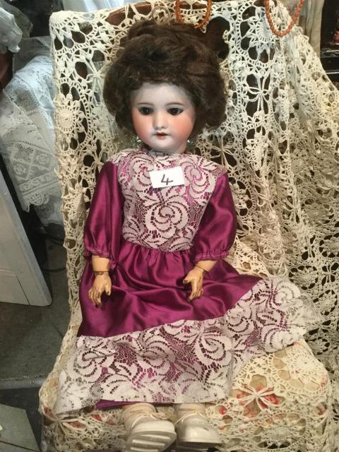 Vintage années 80 poupée Barbie noire AA Jewel Secrets jaune robe