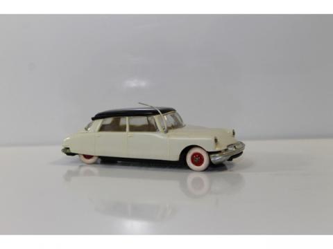 Voiture miniature Citroën DS 19 - SOLIDO - Label Emmaüs