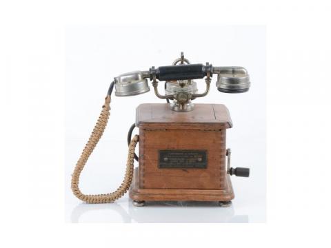 TELEPHONES - INSTRUMENTS SCIENTIFIQUES - T.S.F.