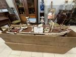 Maquette de bateau "CALYPSO" (accidents et manques)
Echelle 1/33e, L: 140...