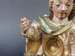 Buste reliquaire représentant Sainte-Marguerite et la tarasque en bois sculpté...