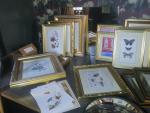 Ensemble 25 cadres décoratifs dont reproductions gravures modernes, divers cadres...