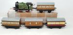 HORNBY "0" rame comprenant une loco-tender LNER, 3 voitures "teck"...