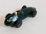 CRESCENT TOYS (Angleterre, 1/43, zamac d'époque) Vanwall F1, vert foncé...